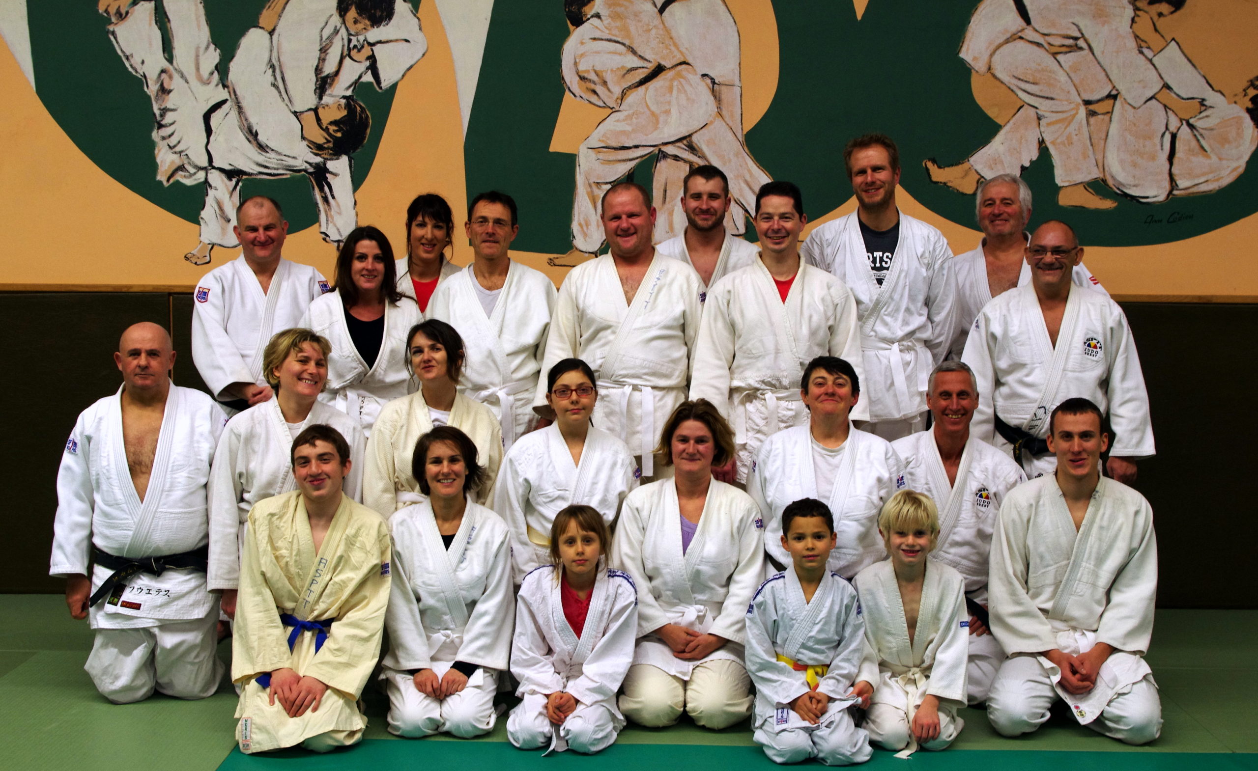 Les parents enfilent le Judogi