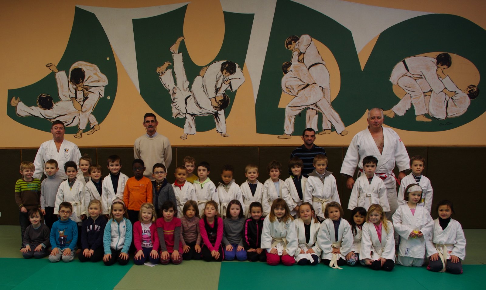 Ecole Jacques- Prévert .Une initiation au judo