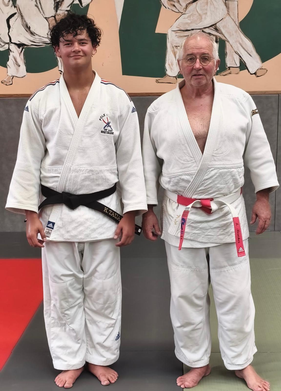 Remise de ceinture noire de Keanu Tauaroa